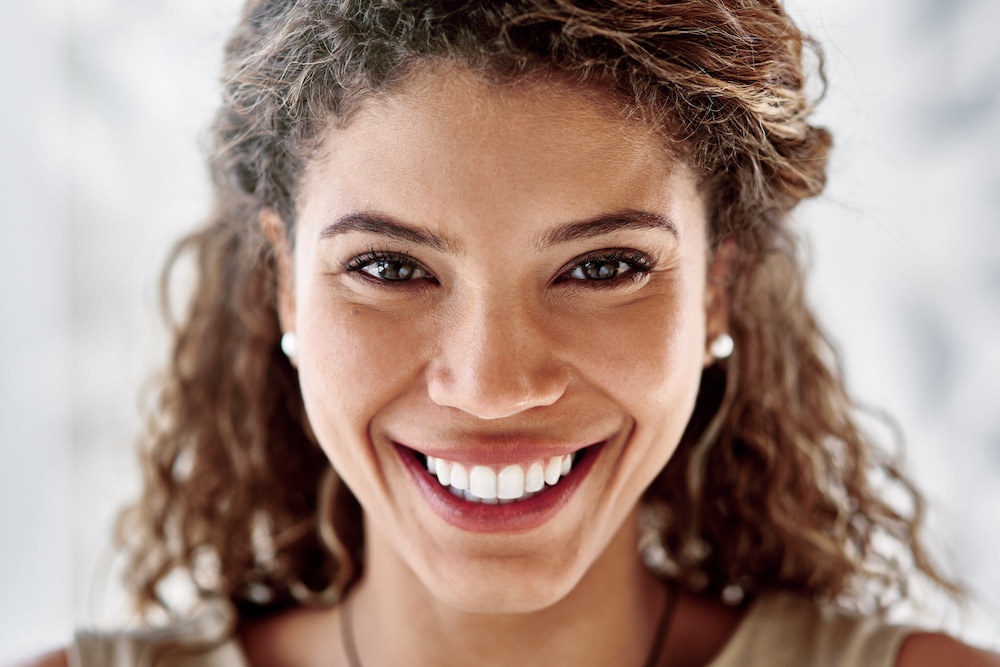 fixing chipped teeth in Grayson with cosmetic bonding